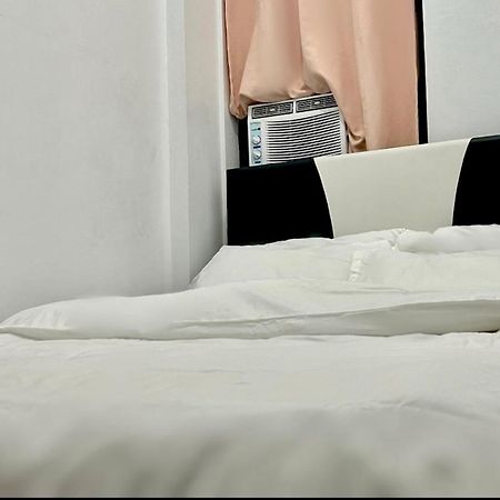 Private Room With Ac And Fan At Ekg Manila House Rental Екстериор снимка