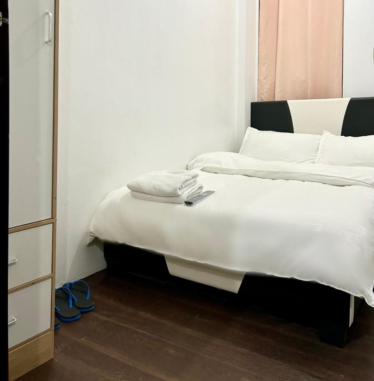 Private Room With Ac And Fan At Ekg Manila House Rental Екстериор снимка